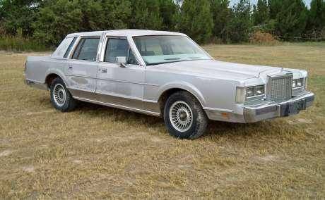 1987 Lincoln town car