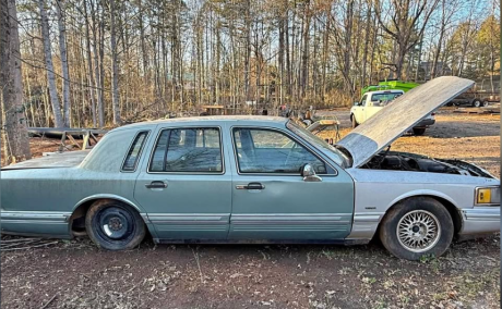 1994 Lincoln town car