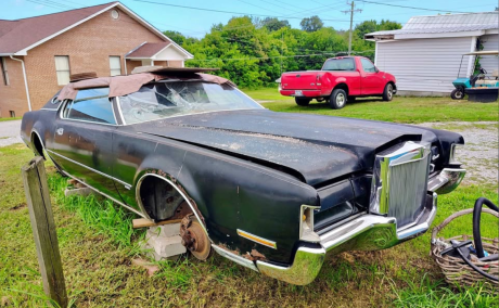 1972 Lincoln continental