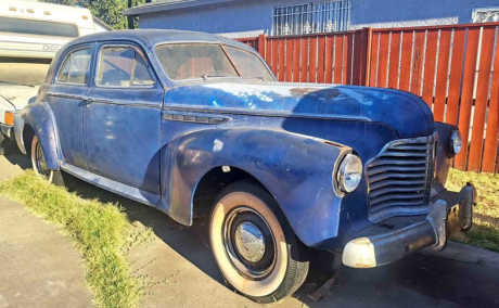 1941 Buick roadmaster Sedan 4D