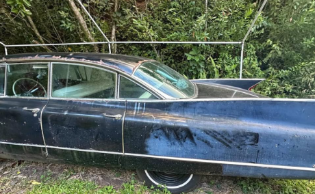 1960 Cadillac deville Sedan 4D