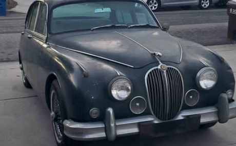 1962 Jaguar 3.8 Mk2 saloon